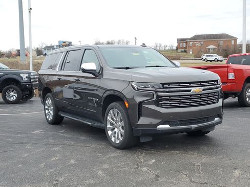 Used 2021 Chevrolet Suburban Premier w/ Premium Package image 1
