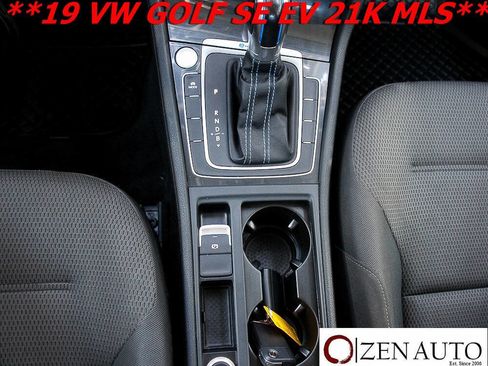 Used 2019 Volkswagen e-Golf SE w/ Driver Assistance Package image 18