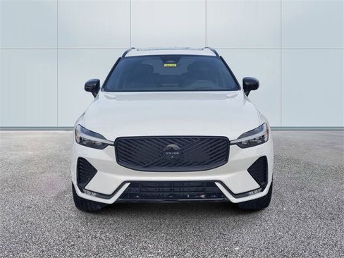 New 2026 Volvo XC60 B5 Ultra w/ Protection Package Premier image 2