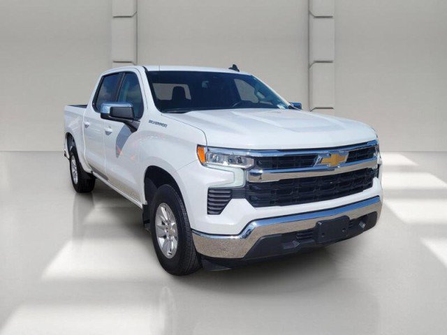Used 2025 Chevrolet Silverado 1500 LT RWD image 3