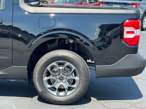 New 2025 Ford Maverick XLT w/ XLT Luxury Package FWD image 36