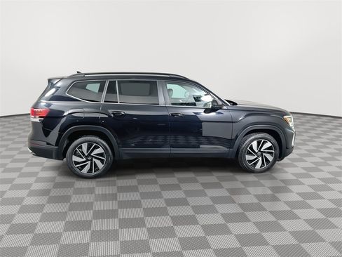 Used 2024 Volkswagen Atlas SE image 9