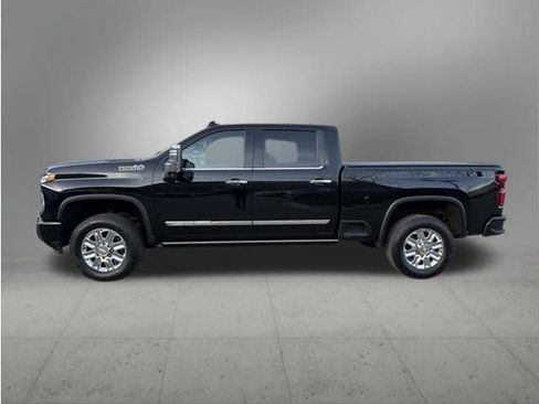 Certified 2024 Chevrolet Silverado 3500 High Country w/ High Country Premium Package image 2