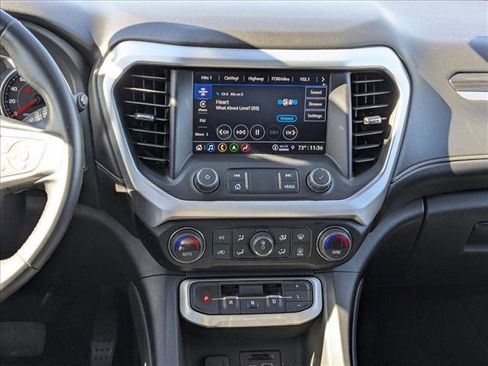 Used 2023 GMC Acadia SLT image 14