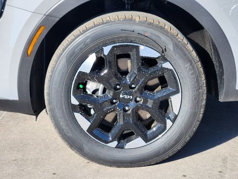 New 2026 Kia Sorento S image 7