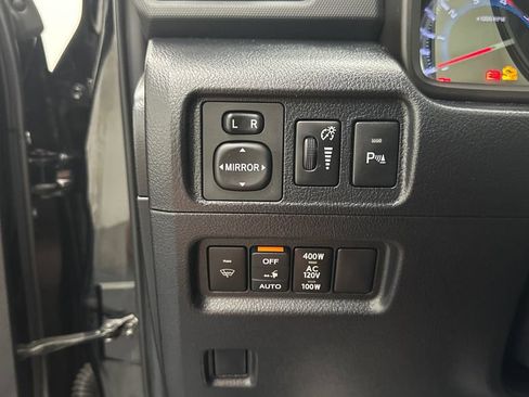 Used 2014 Toyota 4Runner Limited AWD/4WD image 24