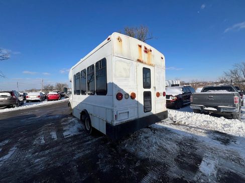 Used 2006 Chevrolet Express 3500 w/ School Bus Package RWD image 4