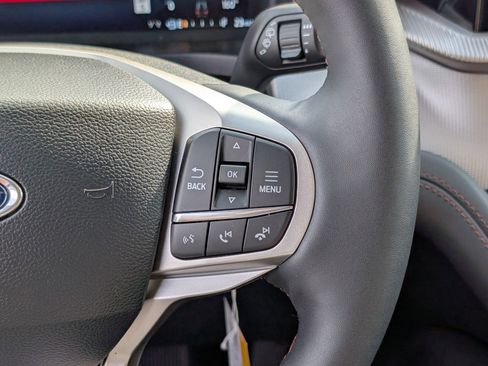 New 2025 Ford Explorer Active w/ Active Comfort Package image 21