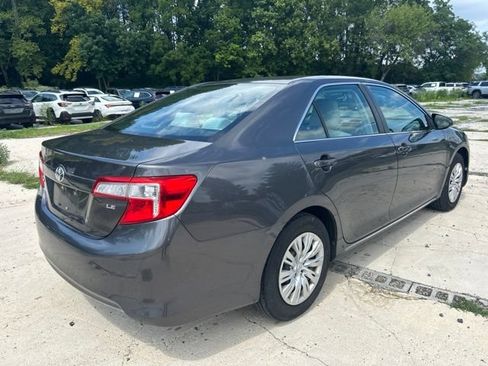 Used 2012 Toyota Camry LE FWD image 3