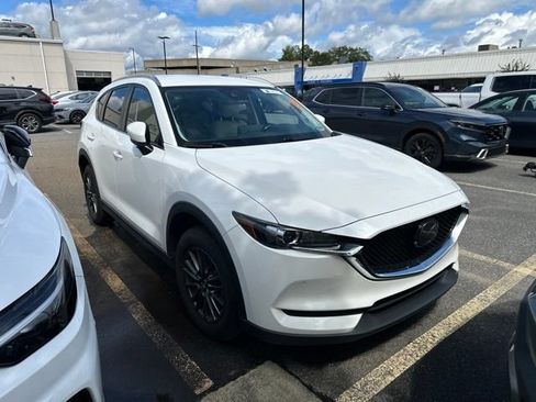 Used 2021 MAZDA CX-5 Touring FWD image 2
