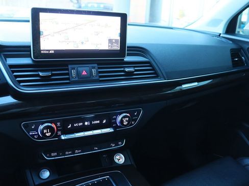 Used 2018 Audi Q5 Premium Plus w/ Premium Plus Package image 45