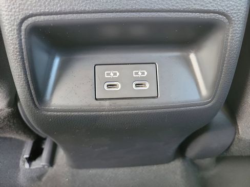 Used 2025 Toyota Corolla LE image 11