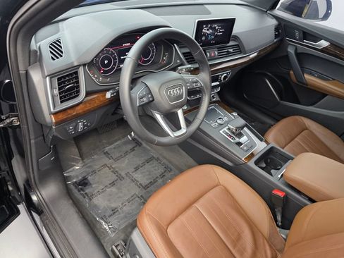 Used 2020 Audi Q5 2.0T Premium Plus w/ Premium Plus Package AWD/4WD image 10