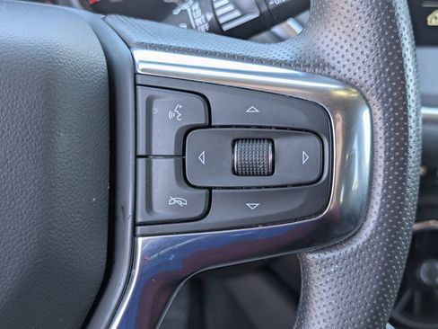 Used 2025 Chevrolet Blazer LT AWD/4WD image 19