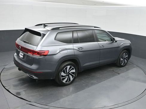 Used 2024 Volkswagen Atlas SE AWD/4WD image 34
