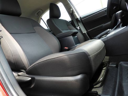 Used 2019 Toyota Corolla L FWD image 30