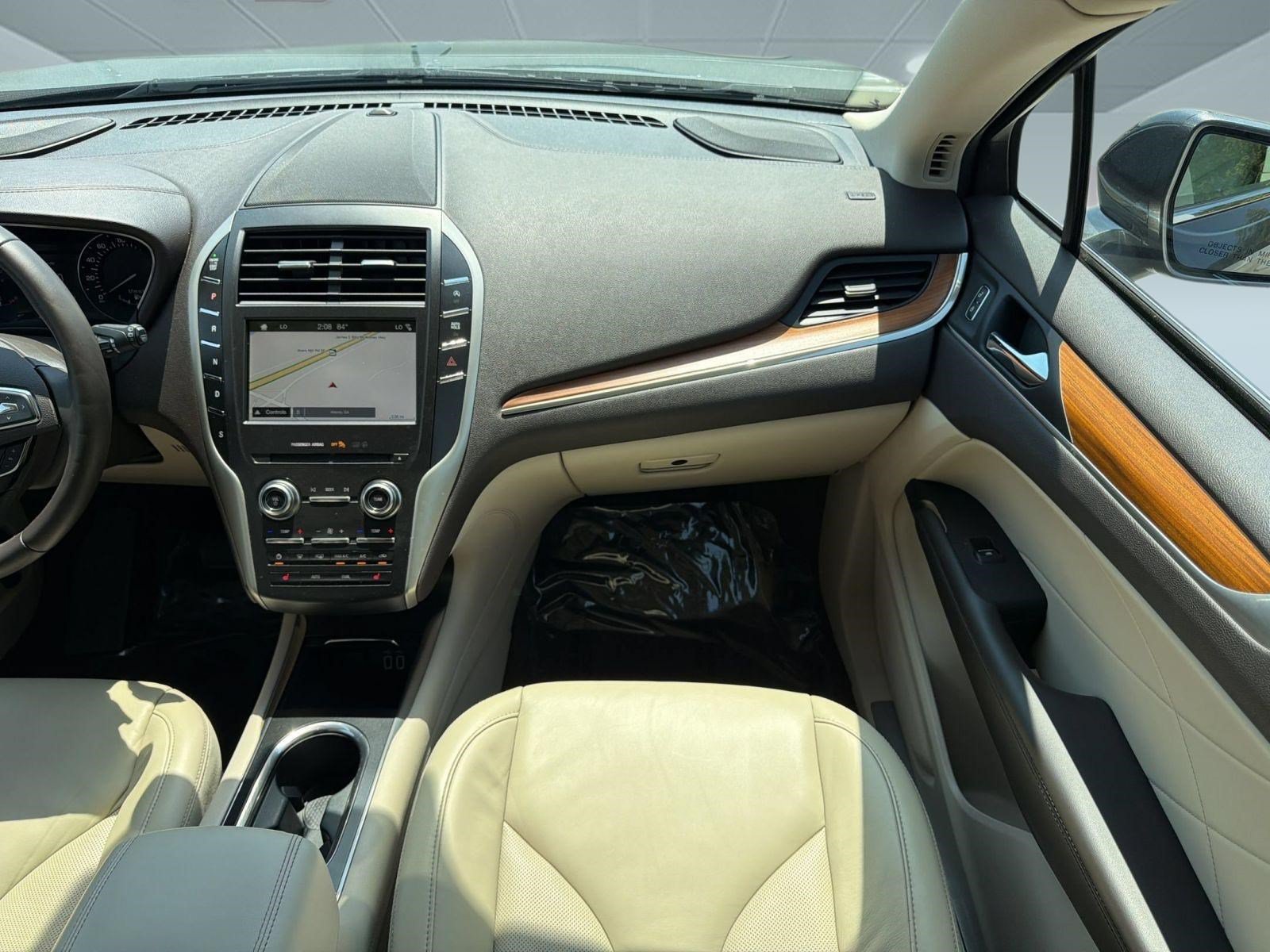 Used 2019 Lincoln MKC Select w/ Select Plus Package FWD image 29