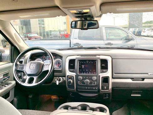 Used 2019 RAM 1500 Big Horn RWD image 23