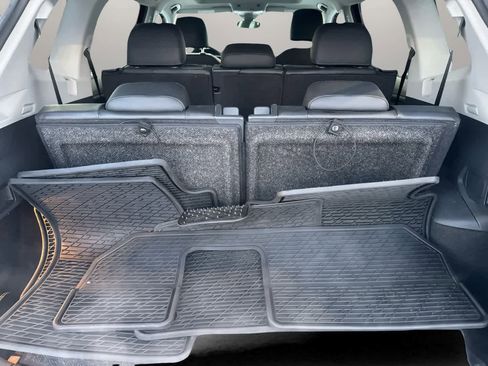 Certified 2020 Volkswagen Tiguan SEL image 9