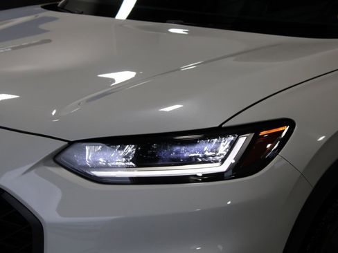 Used 2023 Honda HR-V Sport image 2