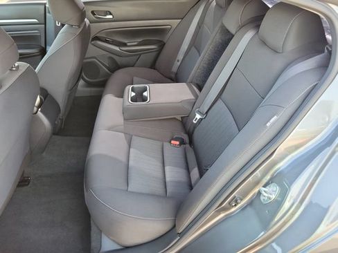 Used 2022 Nissan Altima 2.5 SV w/ SV Premium Package FWD image 27