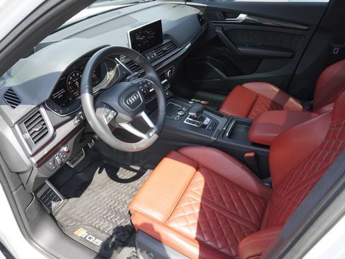 Used 2018 Audi SQ5 Prestige w/ Prestige Package AWD/4WD image 18