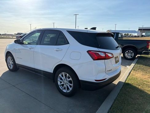 Used 2019 Chevrolet Equinox LS FWD image 7