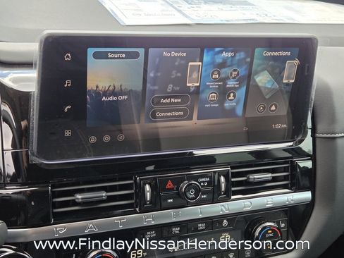 New 2026 Nissan Pathfinder SL w/ SL Premium Package AWD/4WD image 14