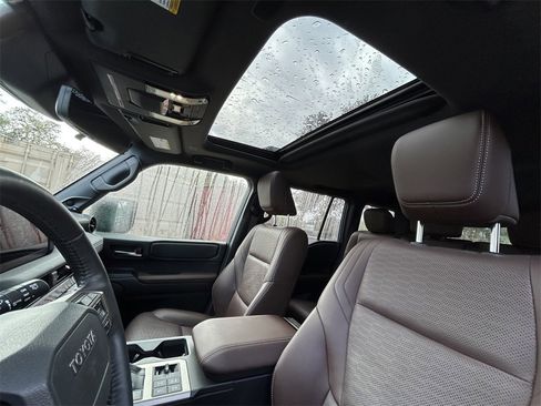 Used 2024 Toyota Land Cruiser image 11