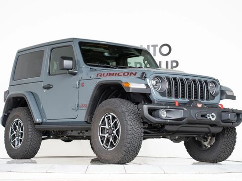 Used 2024 Jeep Wrangler Rubicon image 2