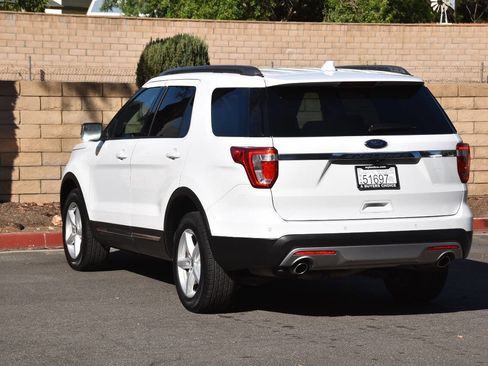 Used 2016 Ford Explorer XLT AWD/4WD image 10