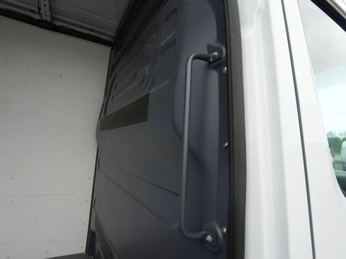 Used 2024 Mercedes-Benz Sprinter 2500 image 12