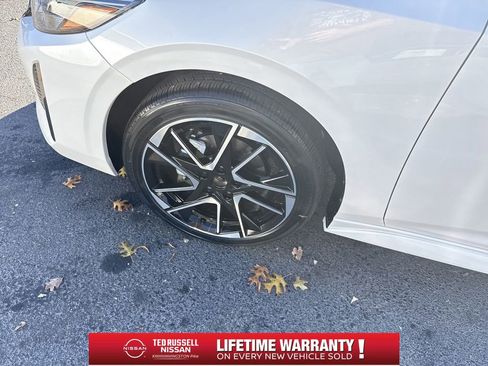 New 2025 Nissan Sentra SR image 20