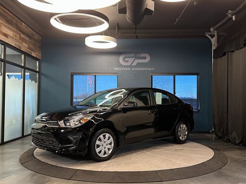 Used 2023 Kia Rio LX image 7