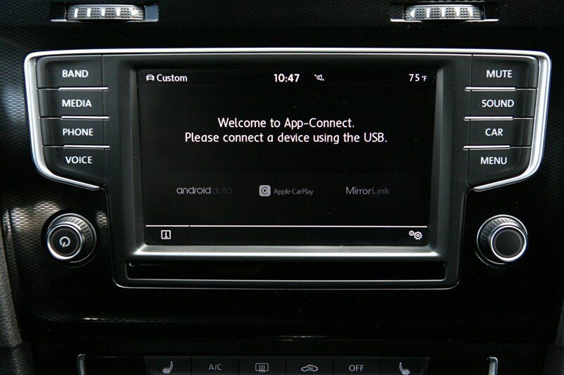 Used 2017 Volkswagen GTI Sport FWD image 22