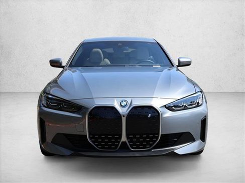 Used 2023 BMW i4 eDrive35 w/ Premium Package RWD image 3