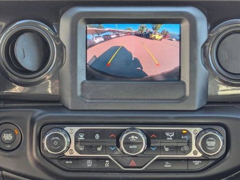 Used 2021 Jeep Wrangler Unlimited Sport AWD/4WD image 13