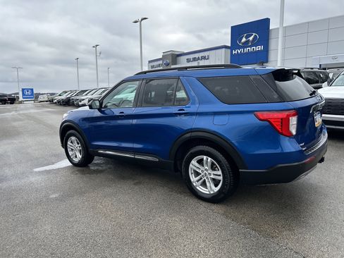 Used 2022 Ford Explorer XLT w/ Equipment Group 202A image 13