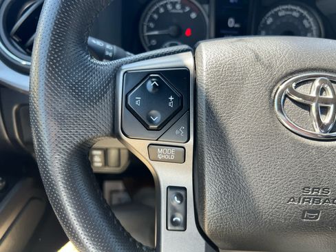 Used 2023 Toyota Tacoma TRD Off-Road AWD/4WD image 14