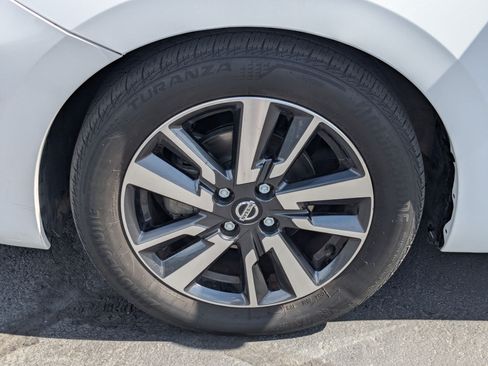 Used 2024 Nissan Versa S w/ S Plus Package FWD image 14