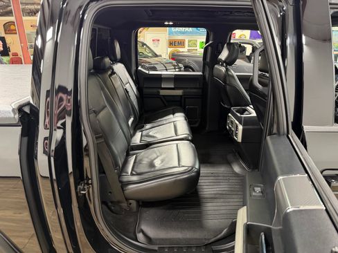 Used 2017 Ford F150 Lariat w/ Equipment Group 502A Luxury AWD/4WD image 20