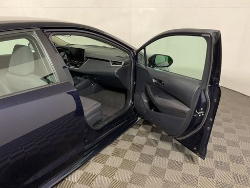Used 2024 Toyota Corolla LE FWD image 33