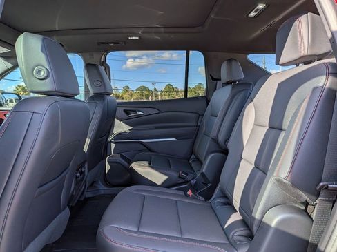 New 2026 Chevrolet Traverse Z71 w/ Driver Confidence Package image 29