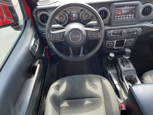 Used 2022 Jeep Wrangler Unlimited Sport AWD/4WD image 17