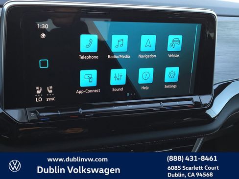 New 2025 Volkswagen Atlas Cross Sport SE image 16