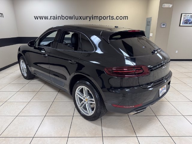 Used 2017 Porsche Macan AWD/4WD image 4