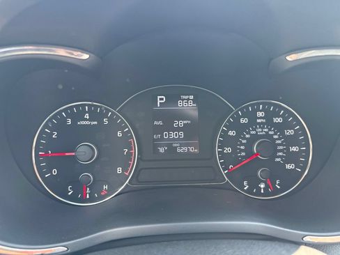 Used 2018 Kia Forte LX FWD image 13