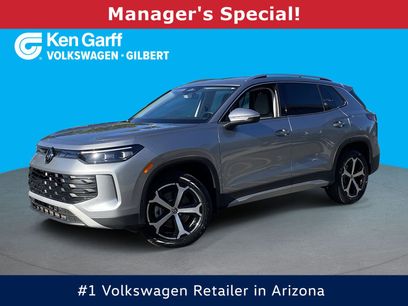 Used 2025 Volkswagen Tiguan SE