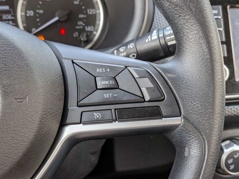 Used 2022 Nissan Kicks S FWD image 26