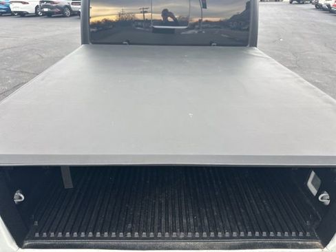 Used 2023 Jeep Gladiator Sport image 5